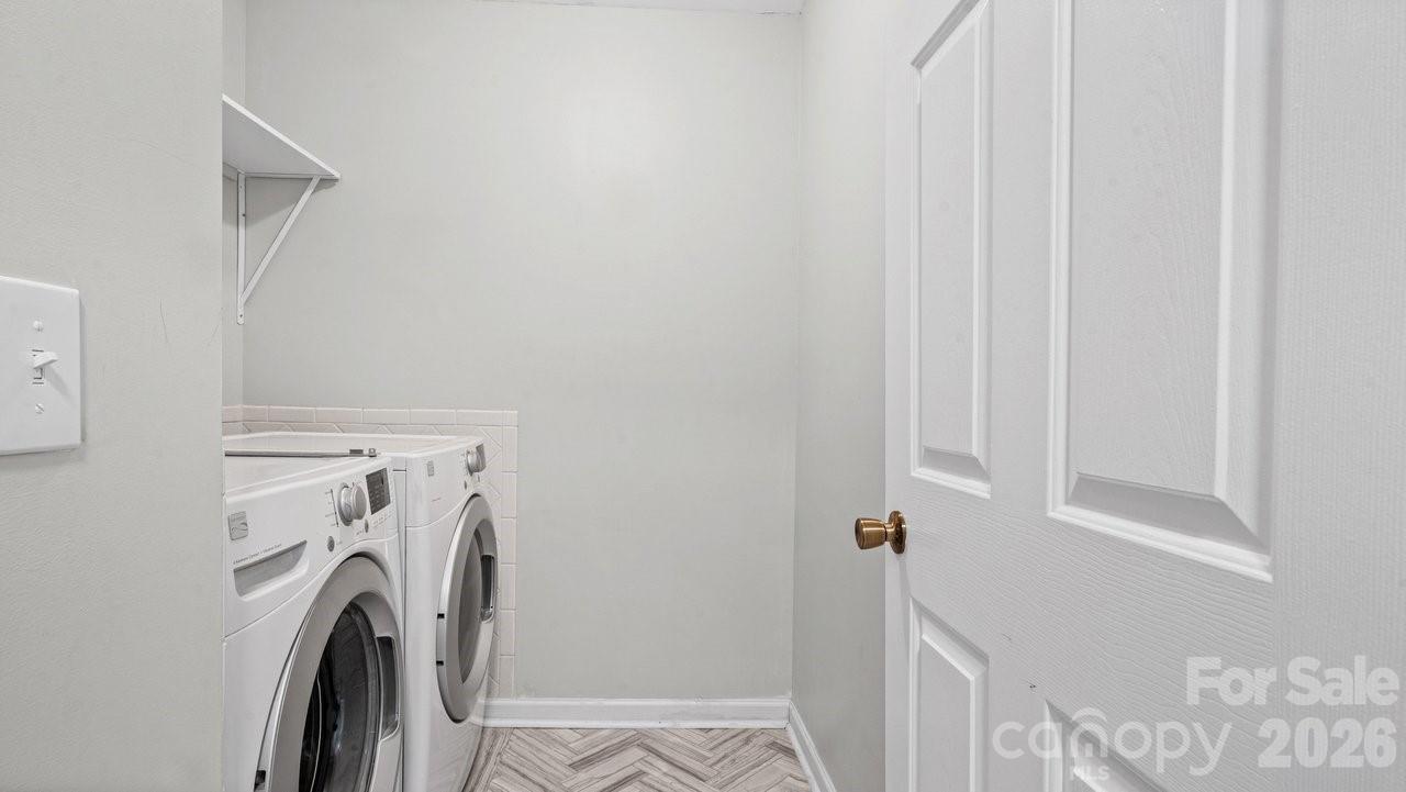 2011 Stargrass Court Charlotte NC 28213