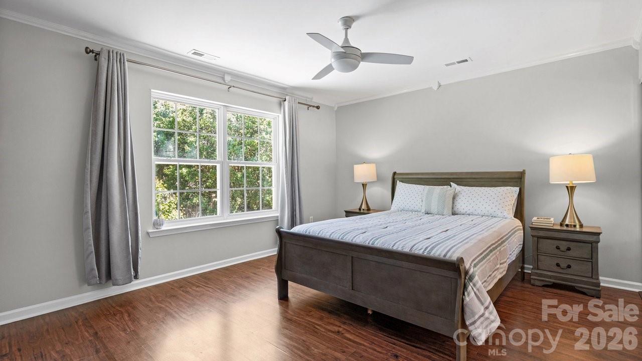 2011 Stargrass Court Charlotte NC 28213