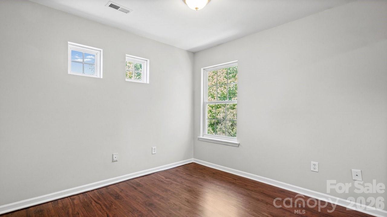 2011 Stargrass Court Charlotte NC 28213