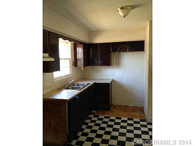 6132 Coach Hill Lane Charlotte NC 28212