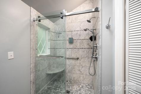 37 New Cross North Asheville NC 28805