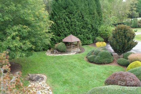 37 New Cross North Asheville NC 28805