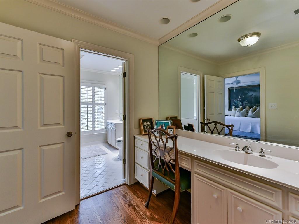 8225 Bar Harbor Lane Charlotte NC 28210