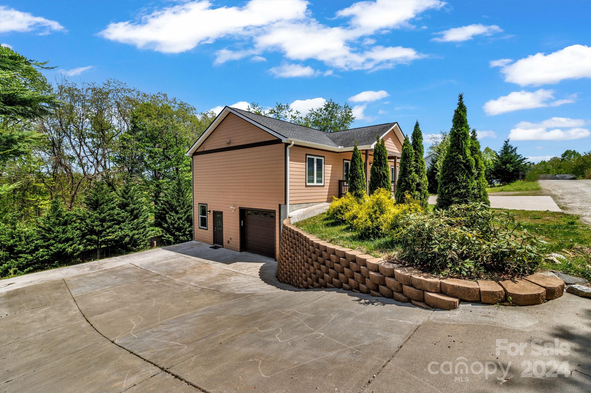 117 Cherry Meadows Way Asheville NC 28806