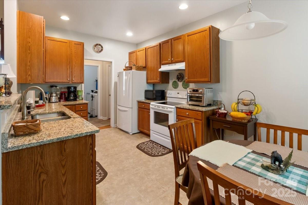 12 Forestwood Road Weaverville NC 28787
