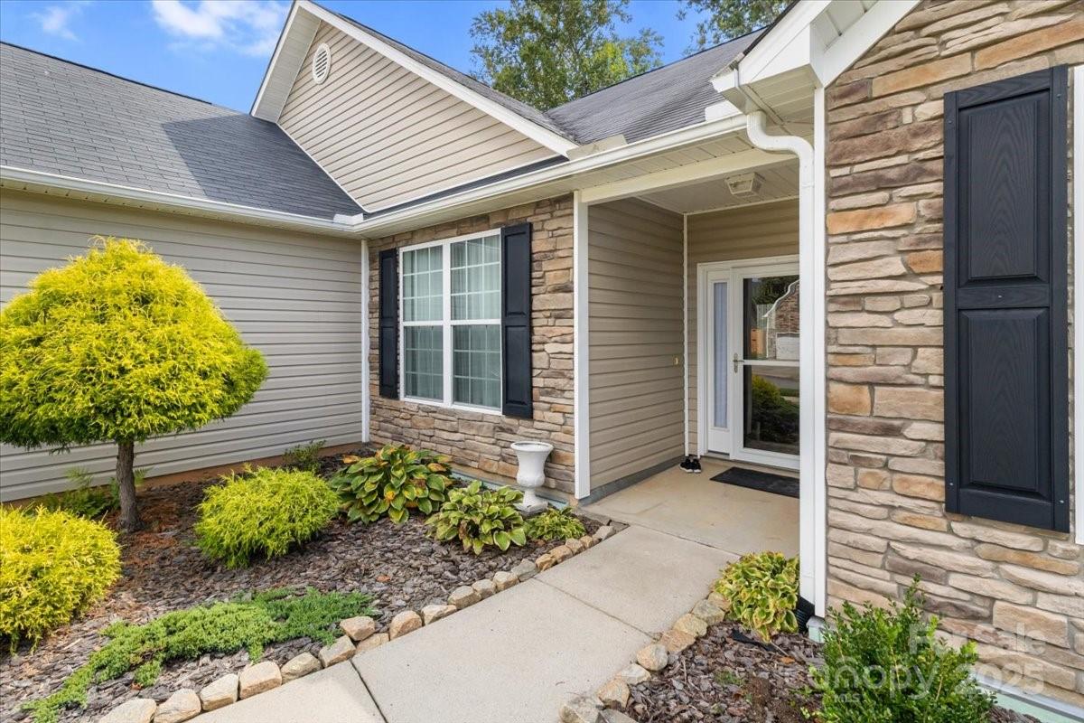 12 Forestwood Road Weaverville NC 28787