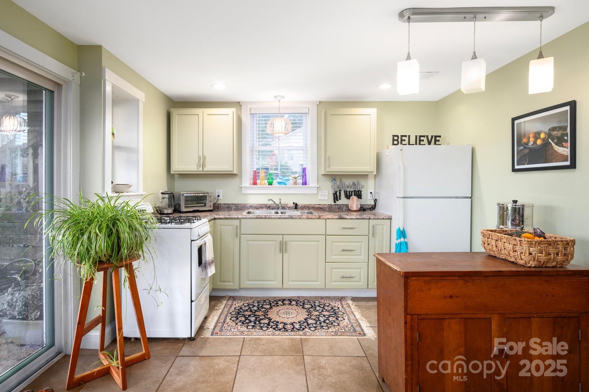 31 Skyland Circle Asheville NC 28804