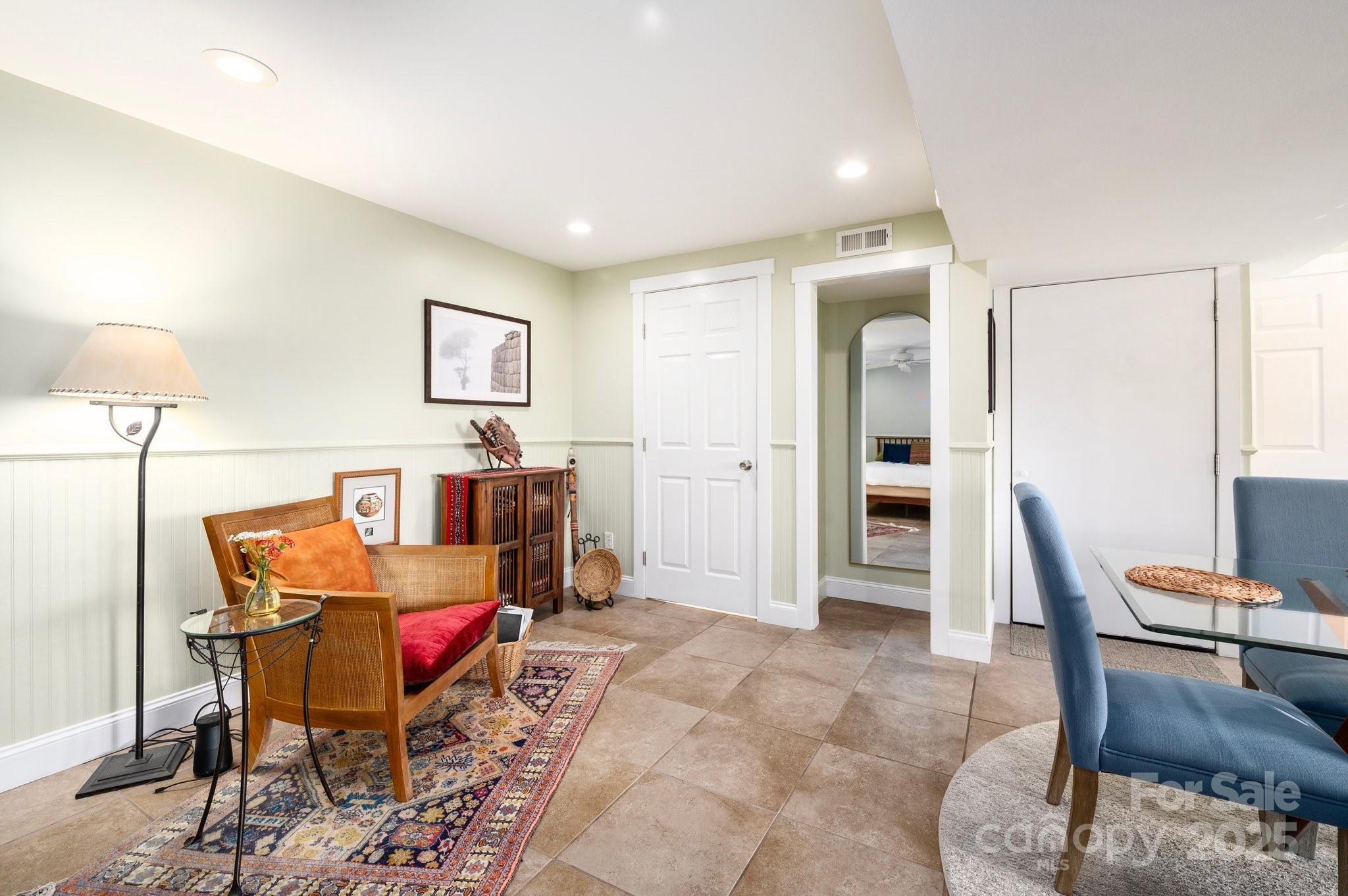 31 Skyland Circle Asheville NC 28804