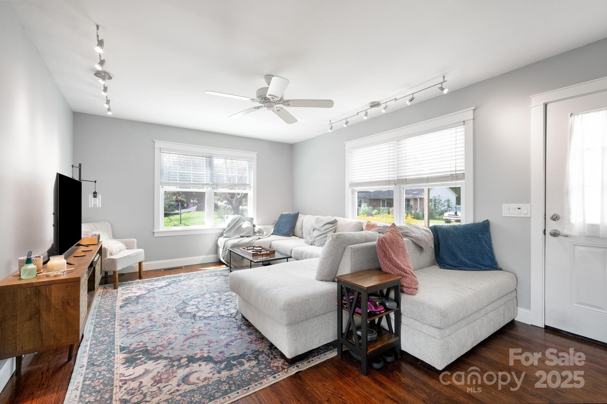 31 Skyland Circle Asheville NC 28804