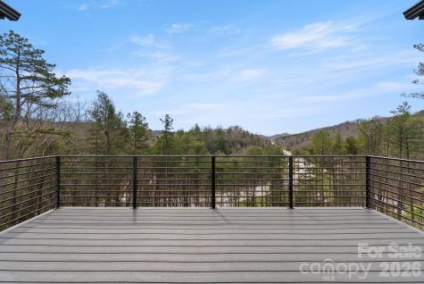 74 Jeranna Road Mills River NC 28759