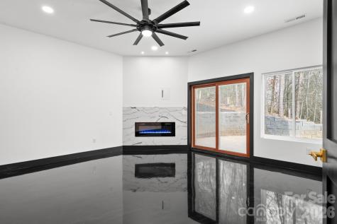74 Jeranna Road Mills River NC 28759