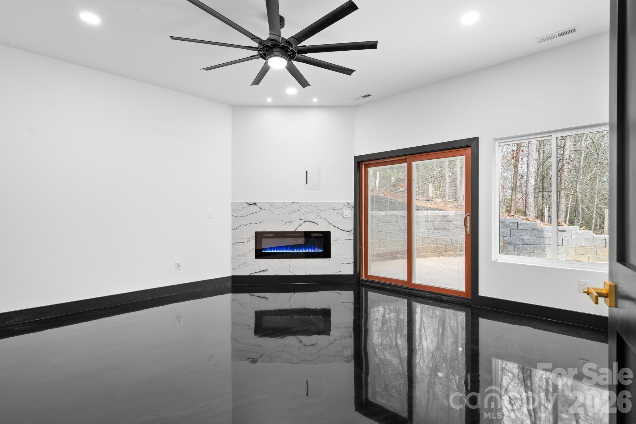74 Jeranna Road Mills River NC 28759
