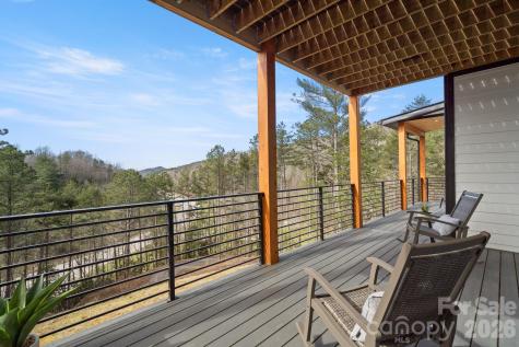 74 Jeranna Road Mills River NC 28759
