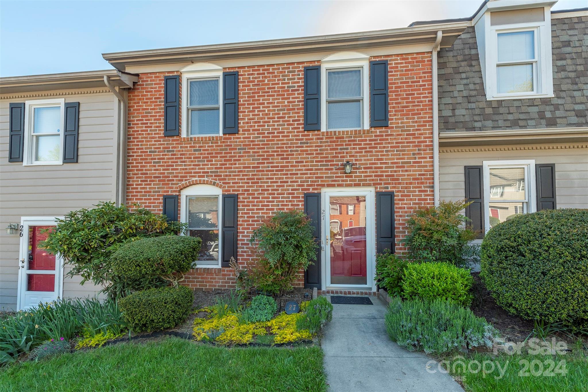 27 Sleepy Hollow Lane Swannanoa NC 28778