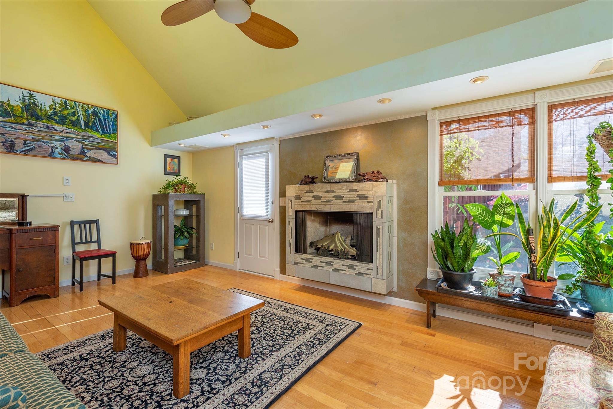 27 Sleepy Hollow Lane Swannanoa NC 28778