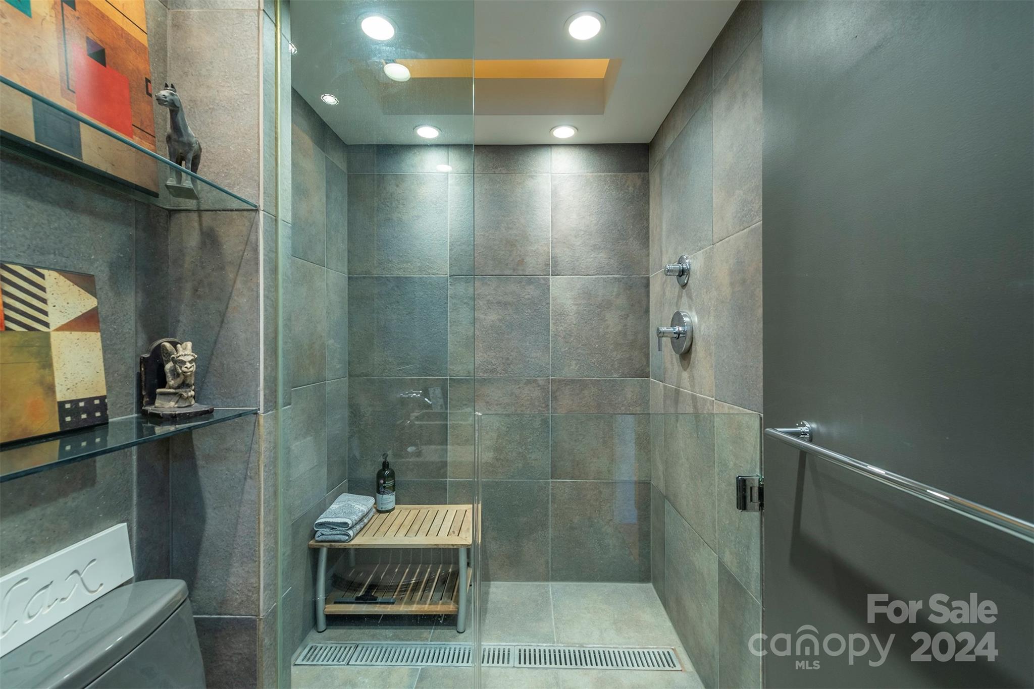 27 Sleepy Hollow Lane Swannanoa NC 28778