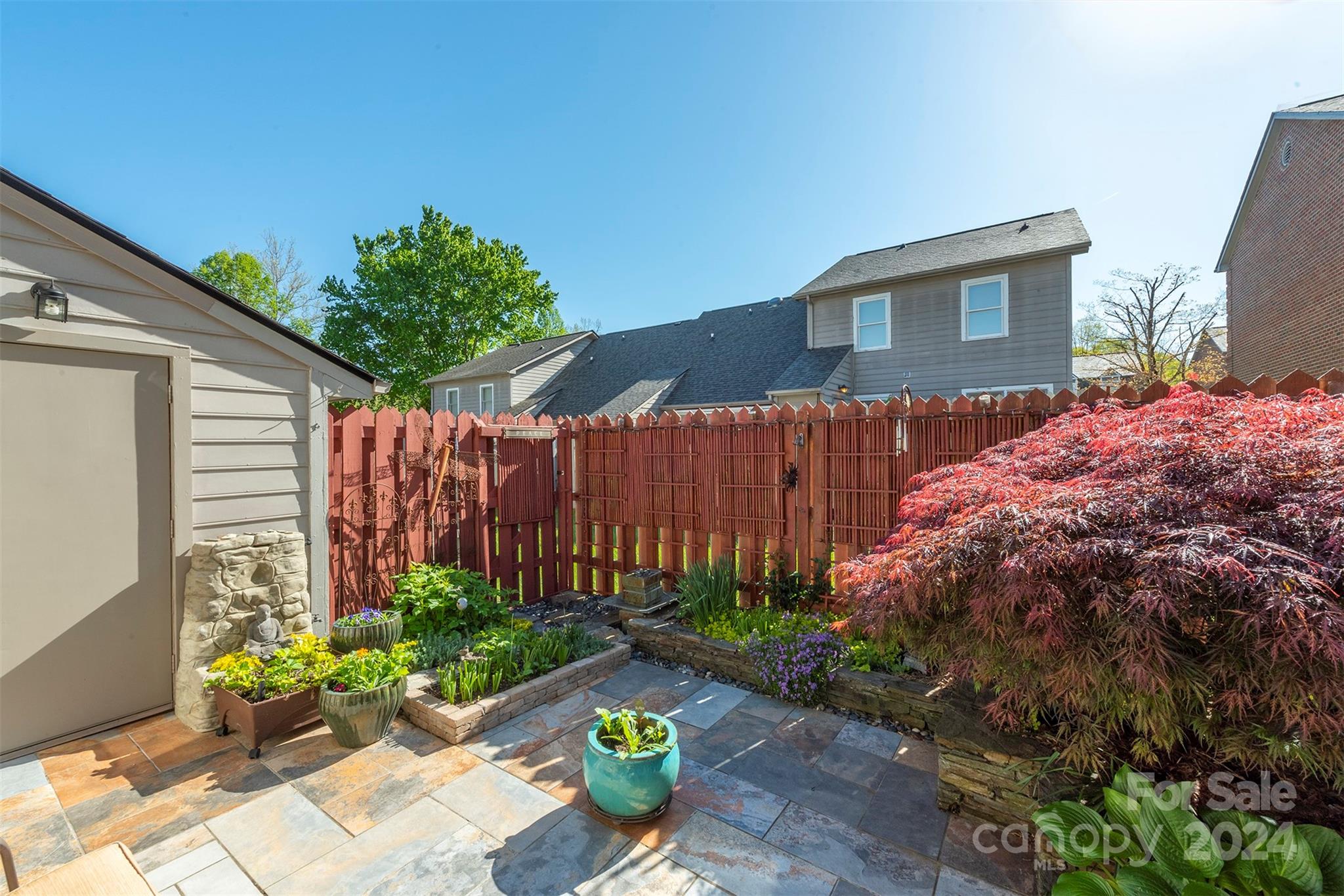 27 Sleepy Hollow Lane Swannanoa NC 28778