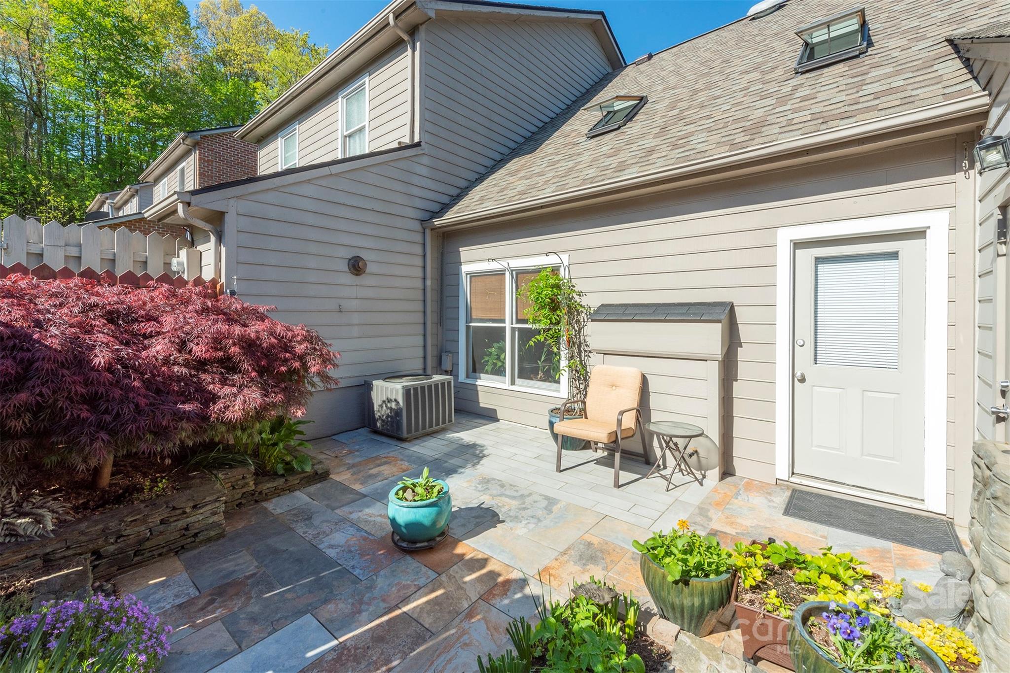 27 Sleepy Hollow Lane Swannanoa NC 28778