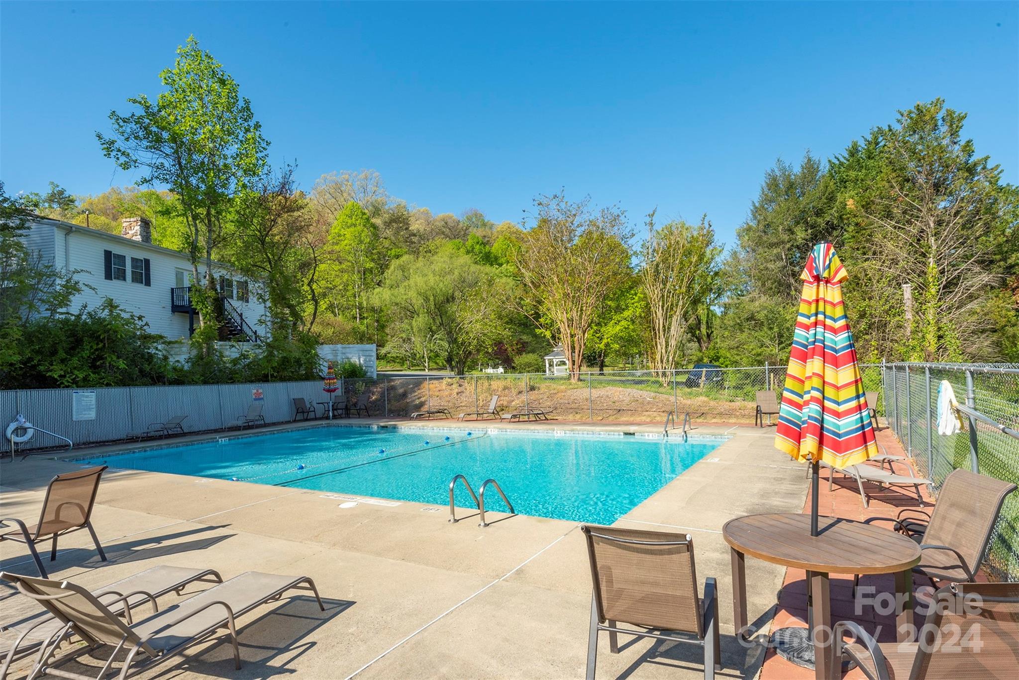 27 Sleepy Hollow Lane Swannanoa NC 28778