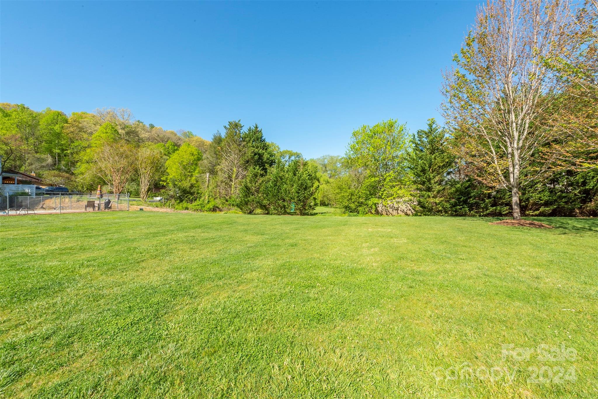 27 Sleepy Hollow Lane Swannanoa NC 28778