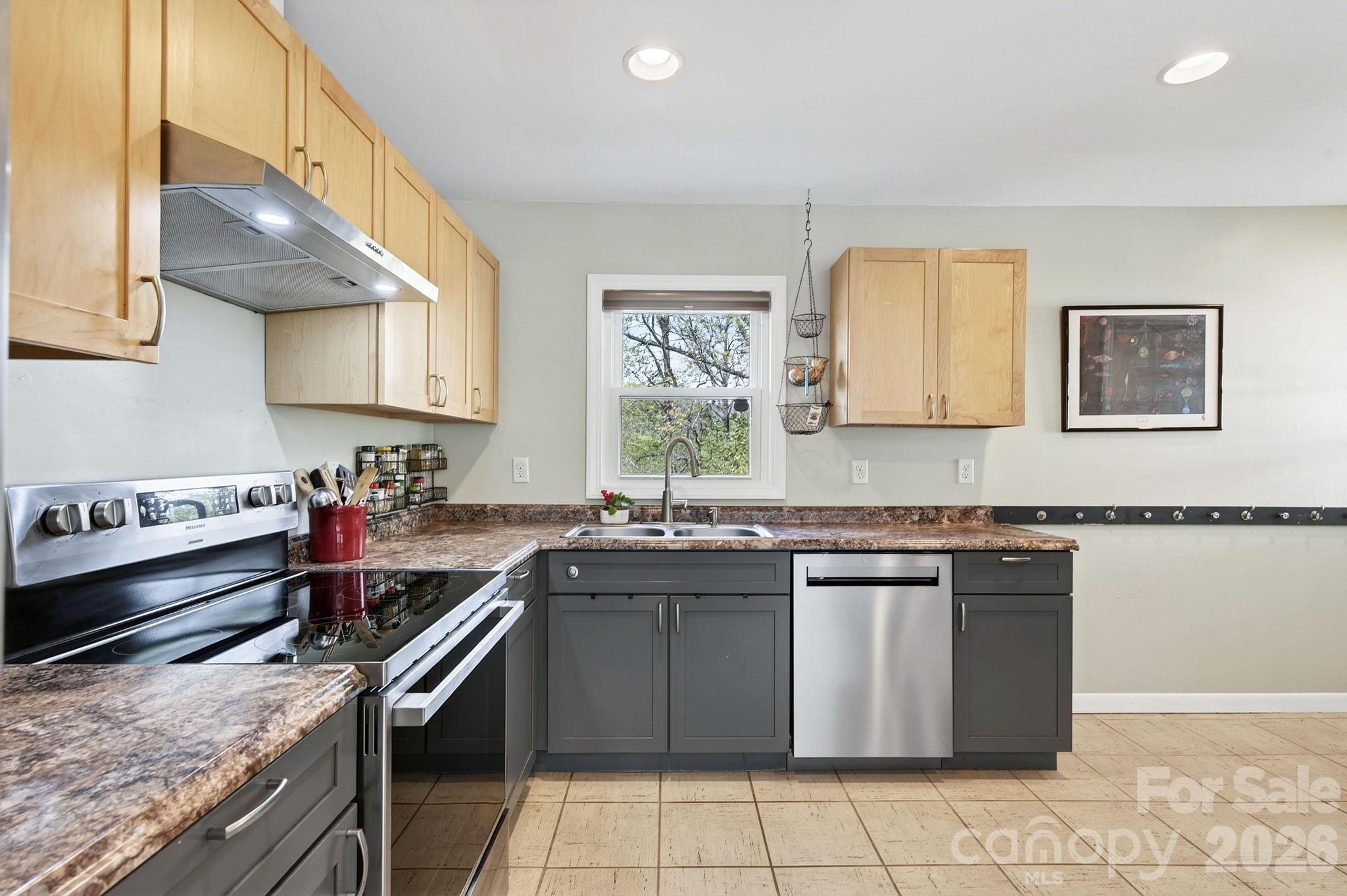 88 Ivanhoe Avenue Asheville NC 28806