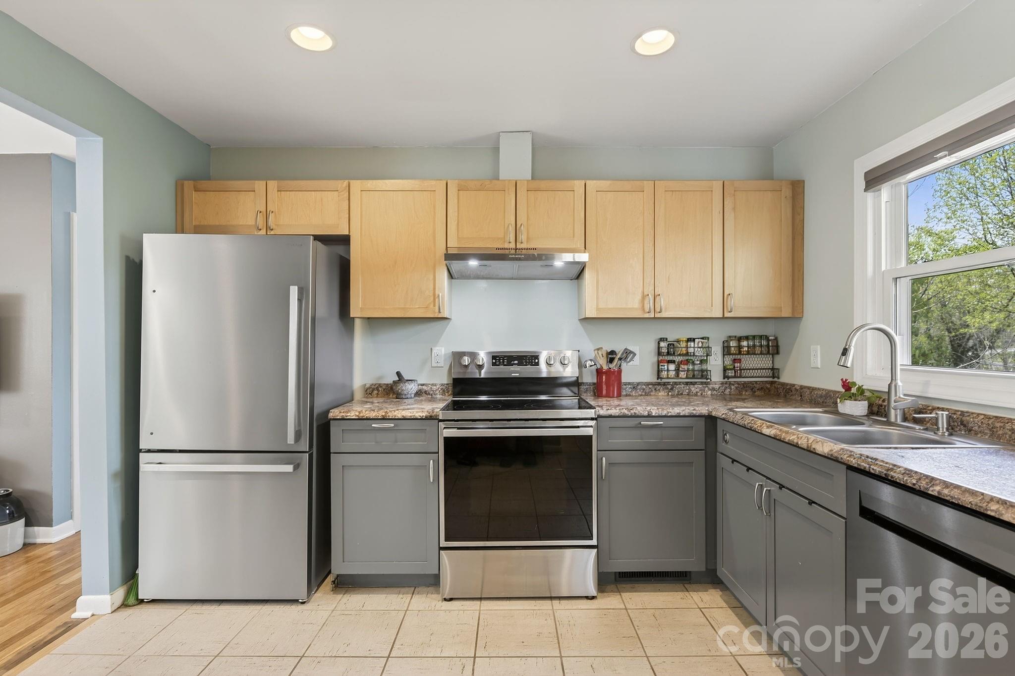 88 Ivanhoe Avenue Asheville NC 28806