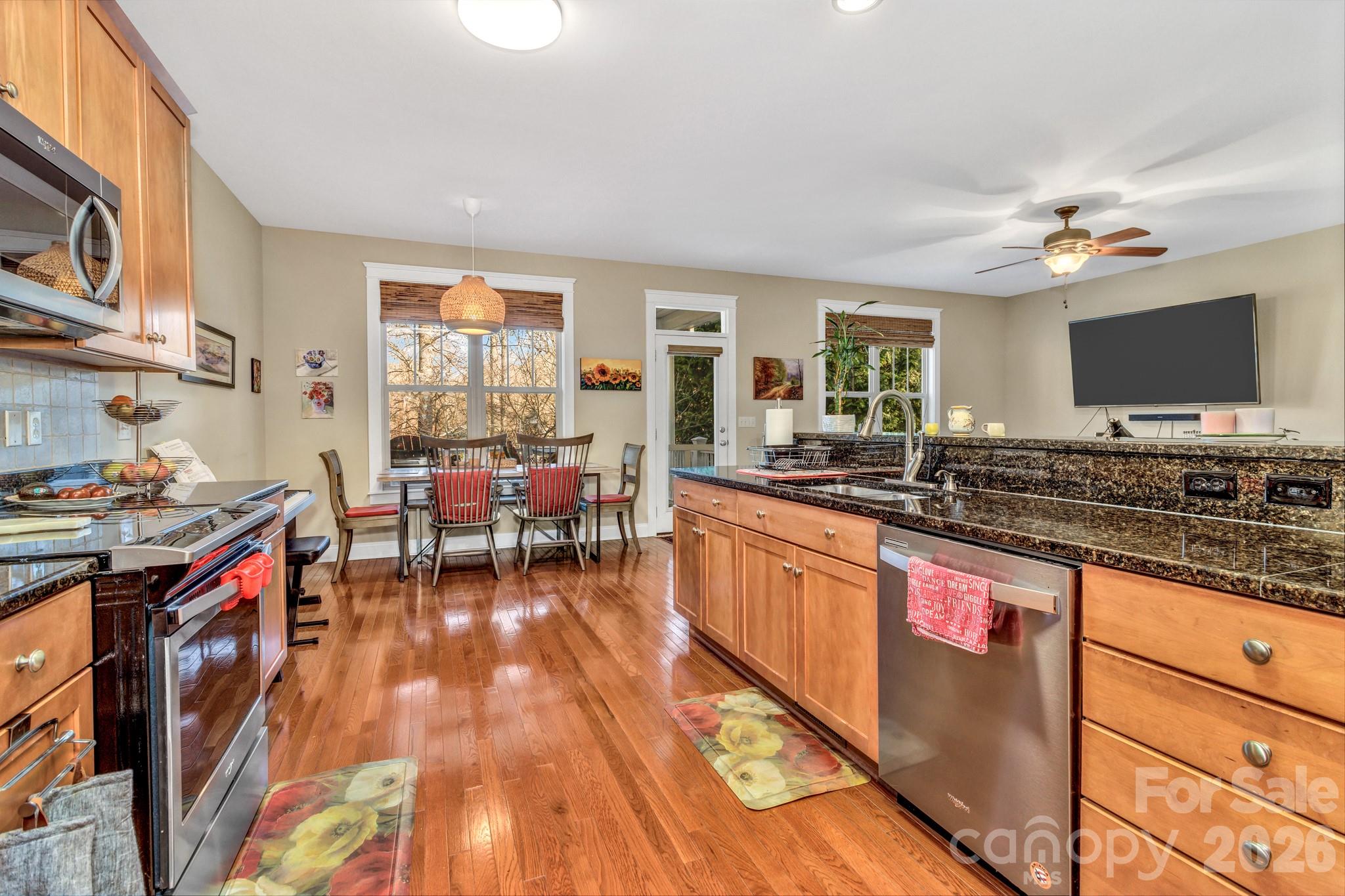 12 Hoolet Court Candler NC 28715