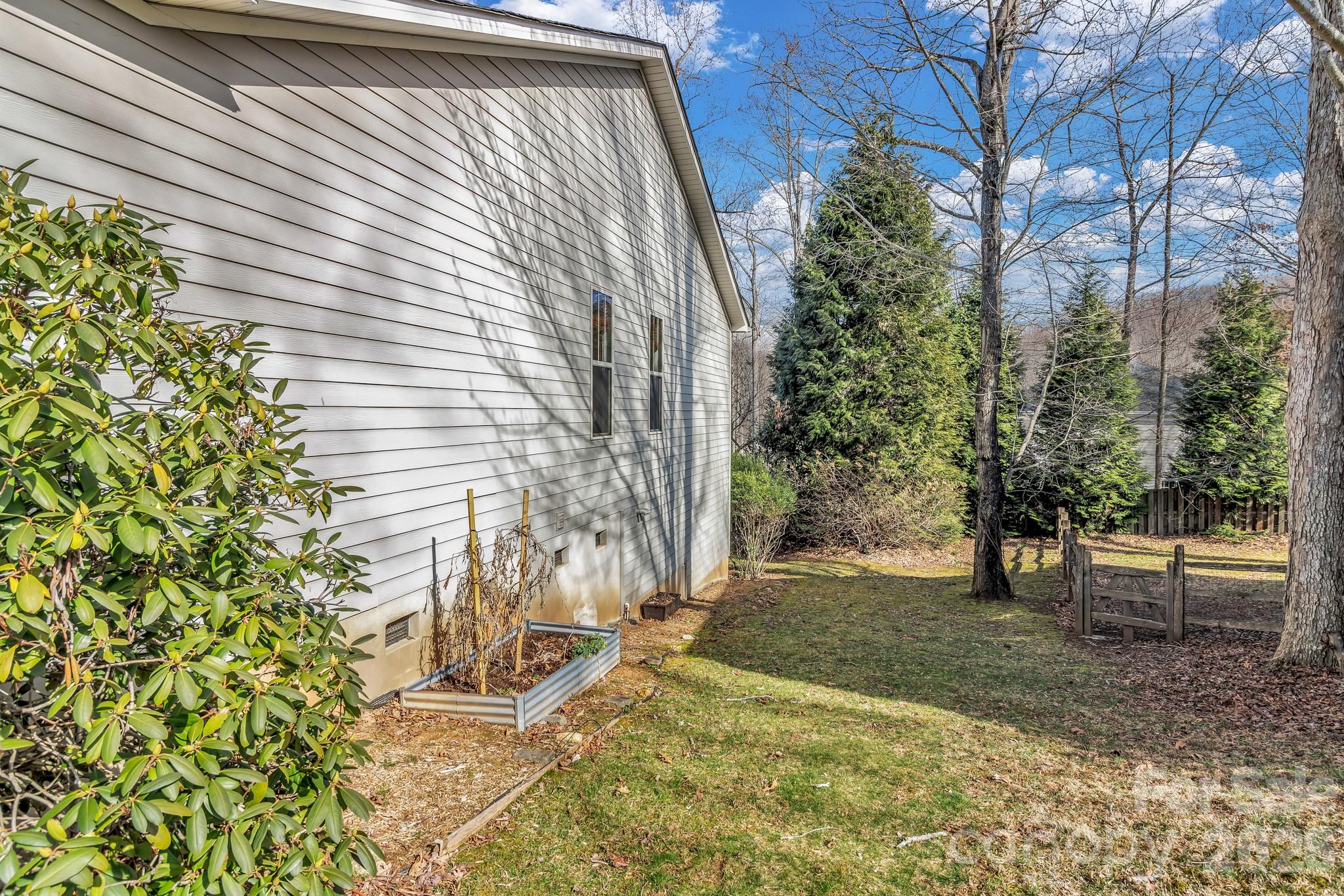 12 Hoolet Court Candler NC 28715