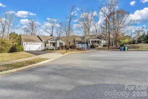 12 Hoolet Court Candler NC 28715