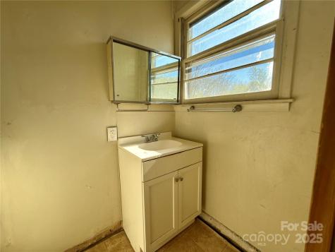 658 Emma Road Asheville NC 28806