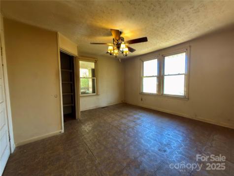 658 Emma Road Asheville NC 28806