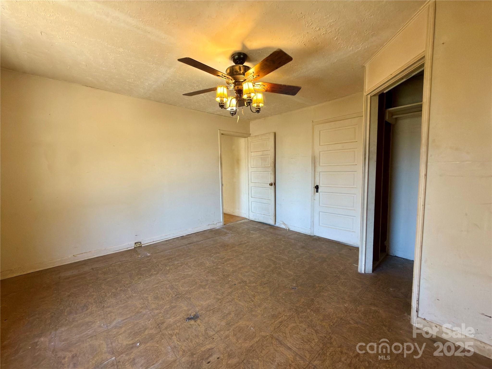 658 Emma Road Asheville NC 28806