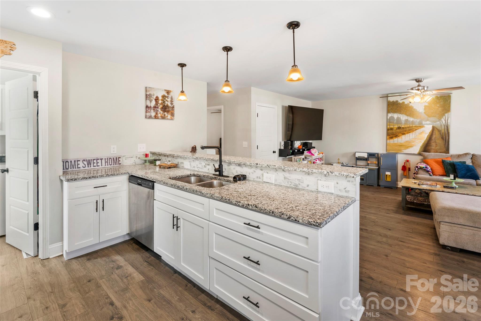 316 E Alabama Avenue Bessemer City NC 28016