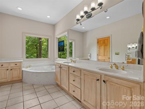 26 Walnut Drive Mills River NC 28759