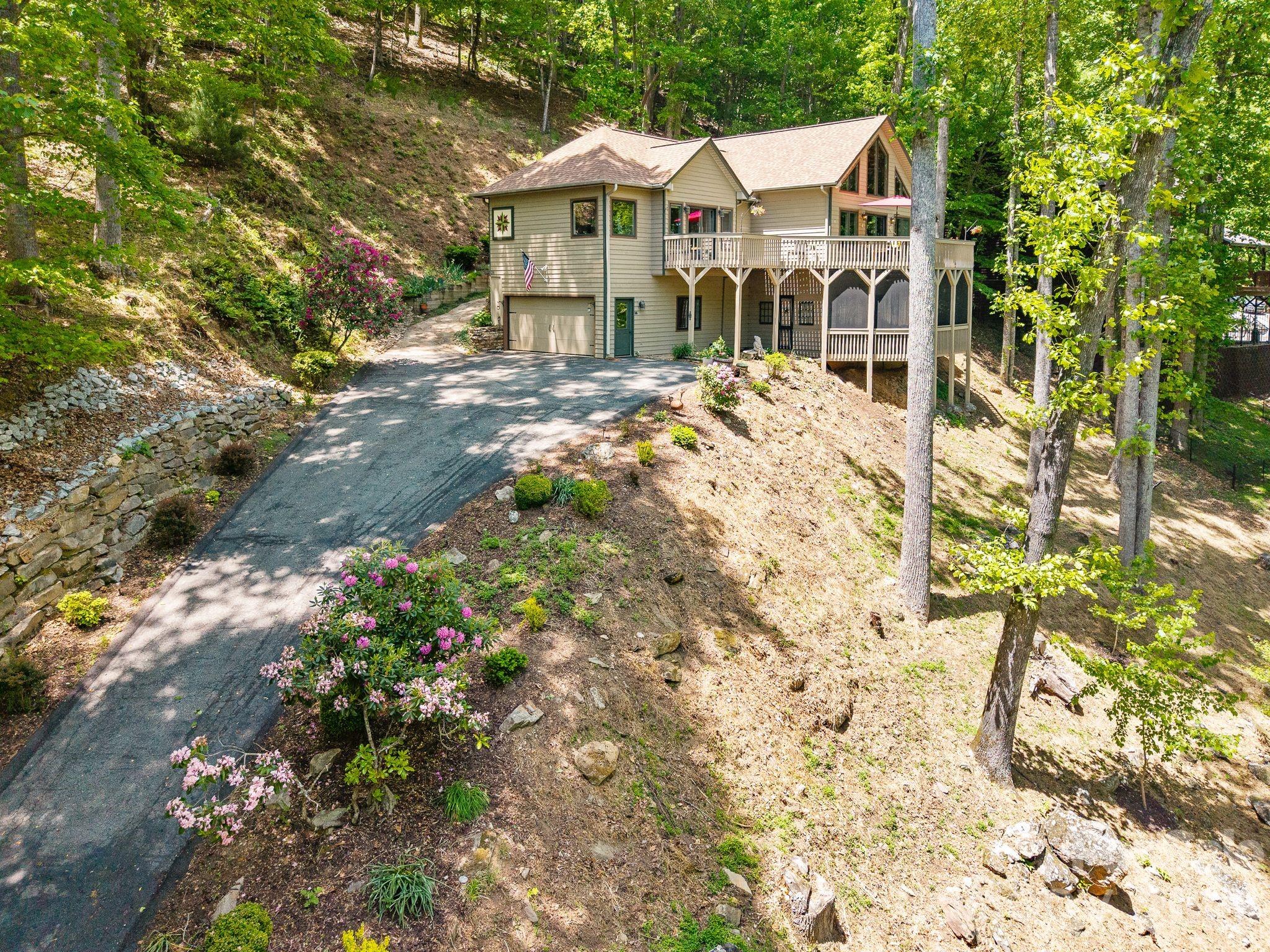 26 Walnut Drive Mills River NC 28759