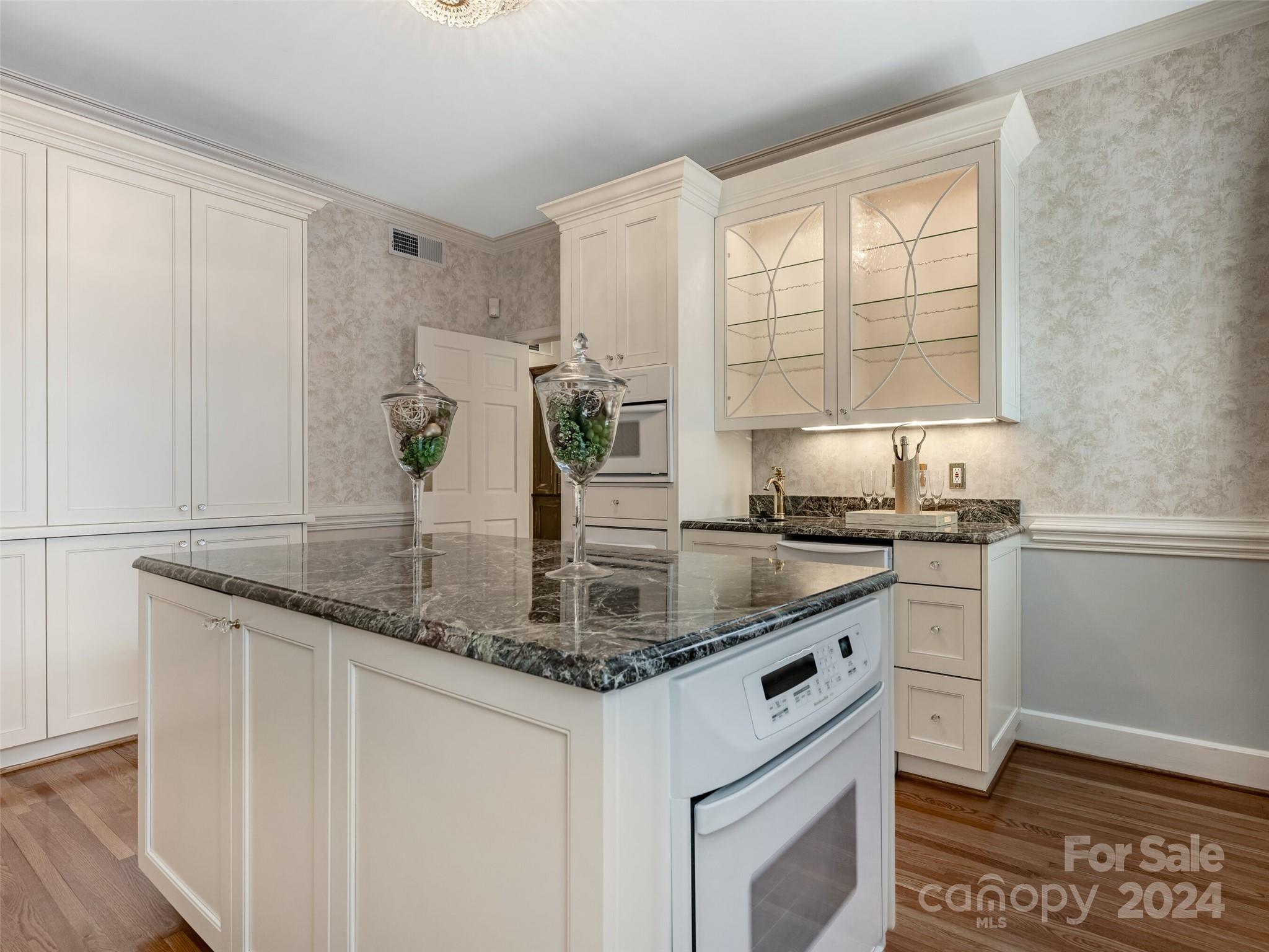 2023 Princeton Avenue Charlotte NC 28207