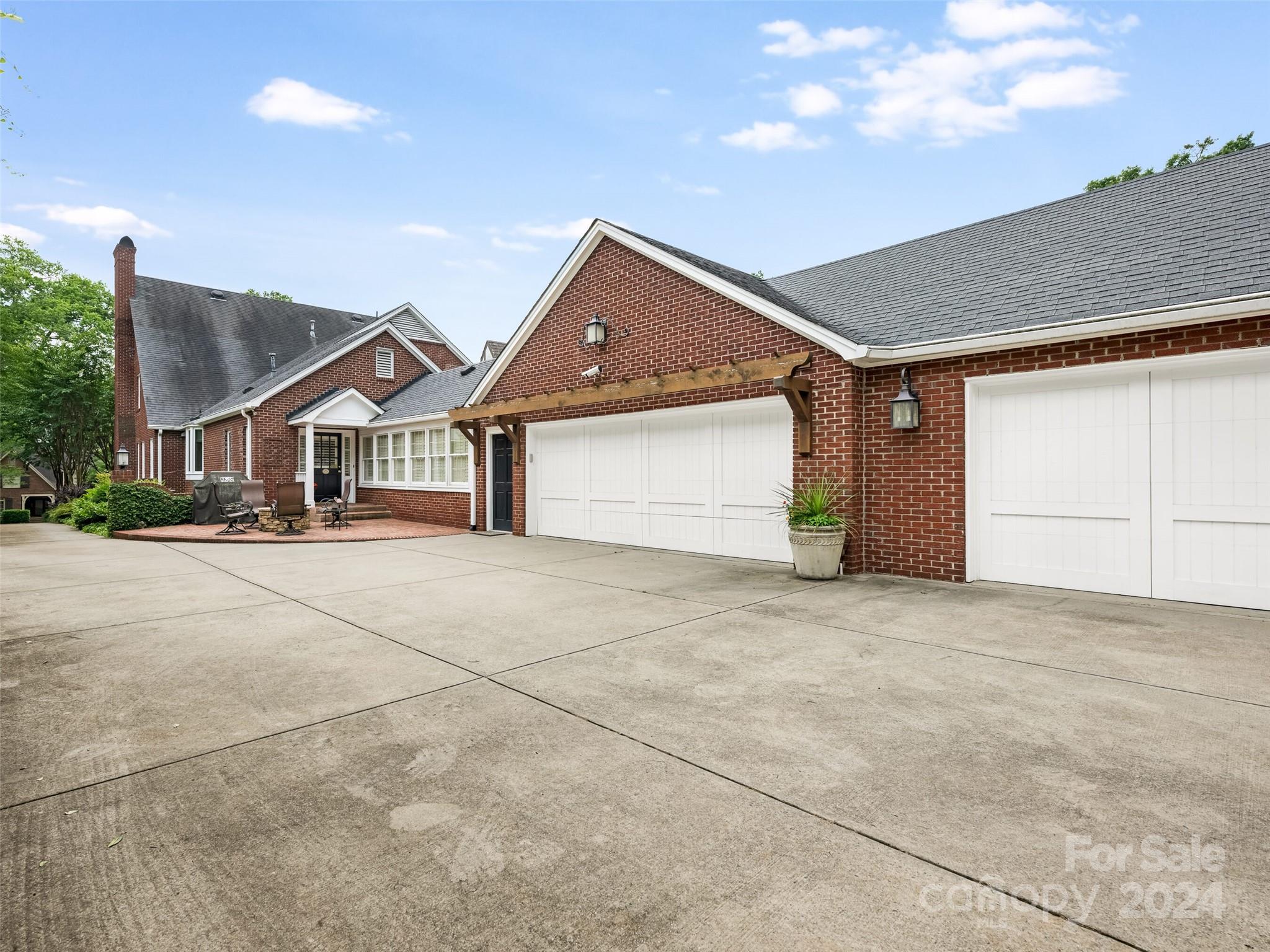 2023 Princeton Avenue Charlotte NC 28207