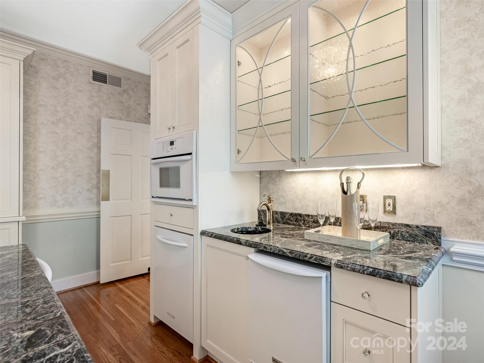 2023 Princeton Avenue Charlotte NC 28207
