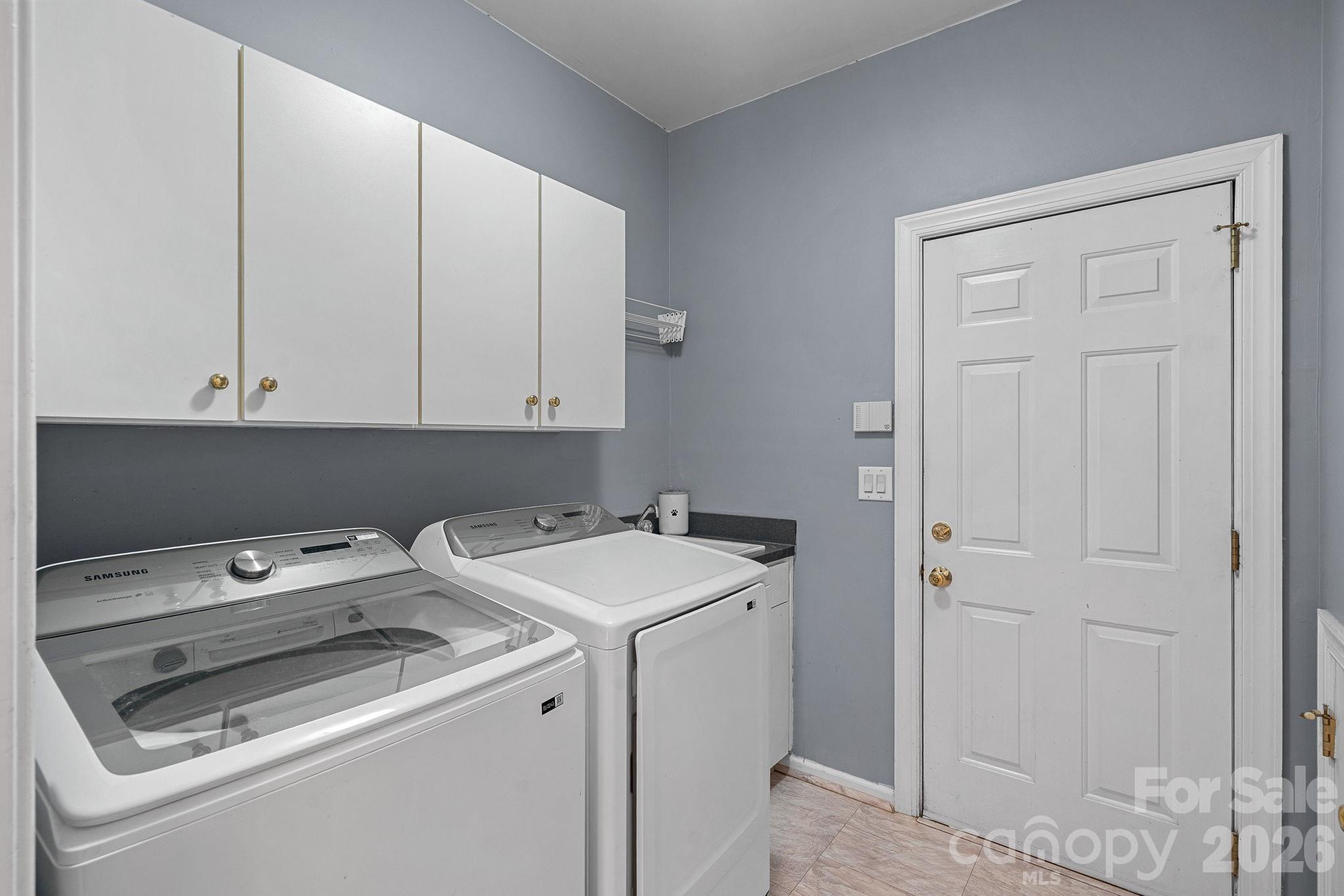4932 Derbyshire Drive Charlotte NC 28270