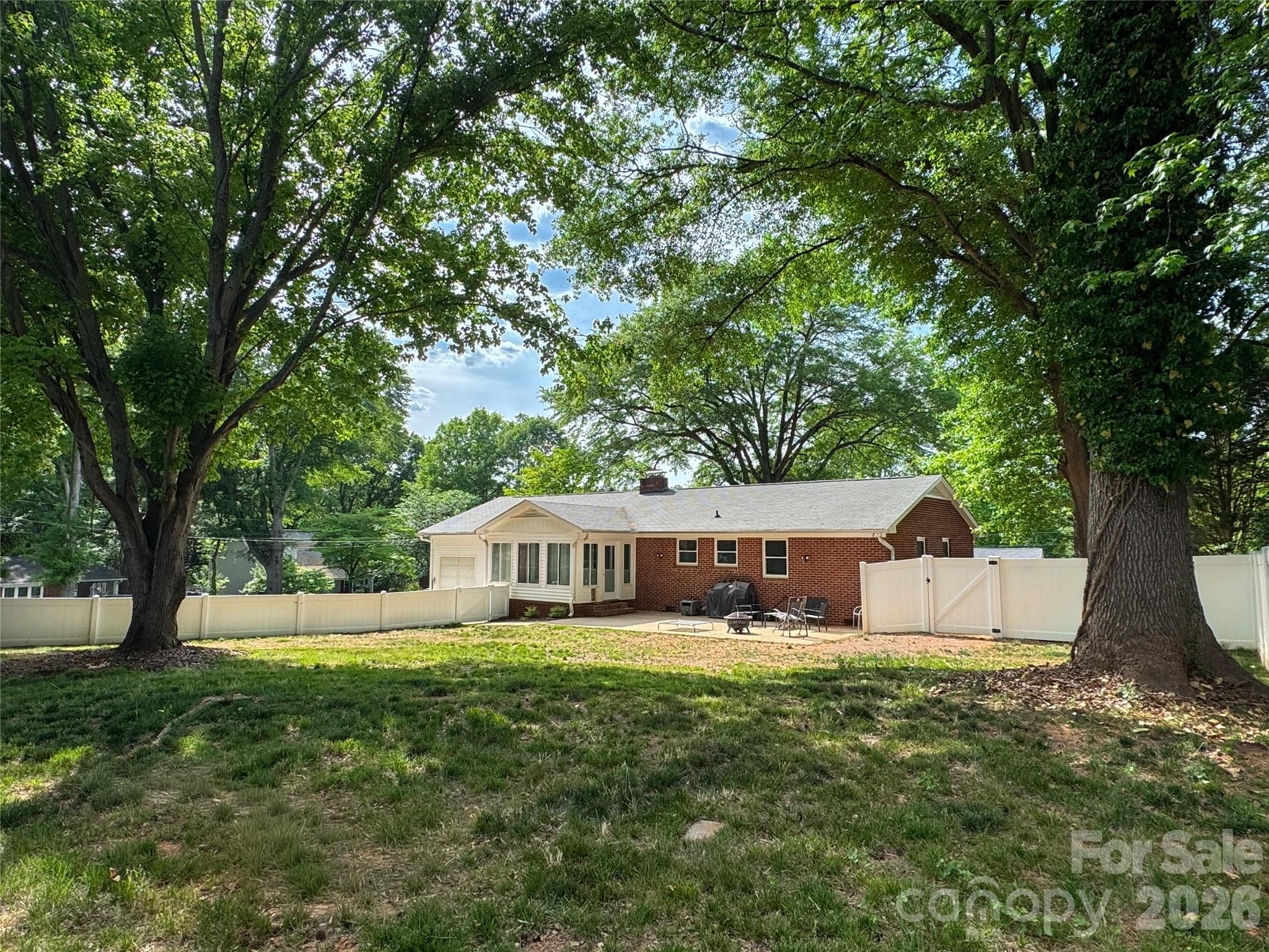 2044 Helen Drive Gastonia NC 28054