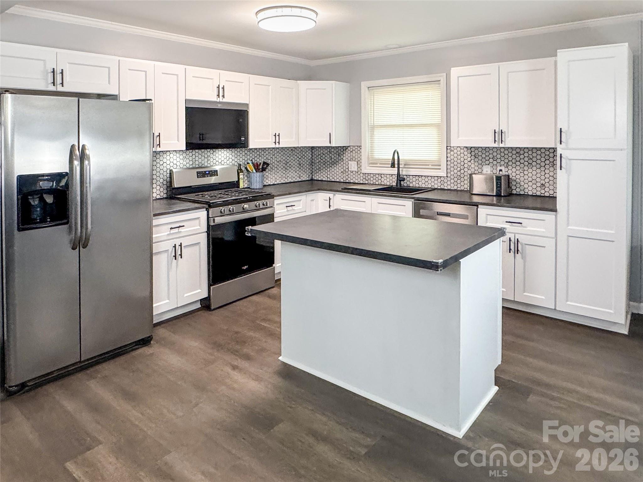 2044 Helen Drive Gastonia NC 28054