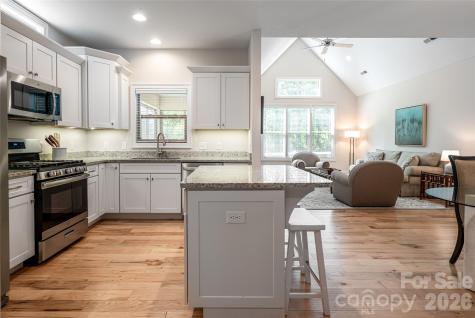 58 River Bend Lane Fletcher NC 28732