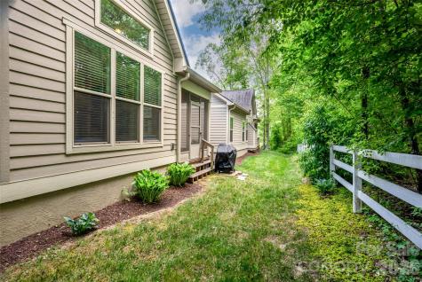 58 River Bend Lane Fletcher NC 28732
