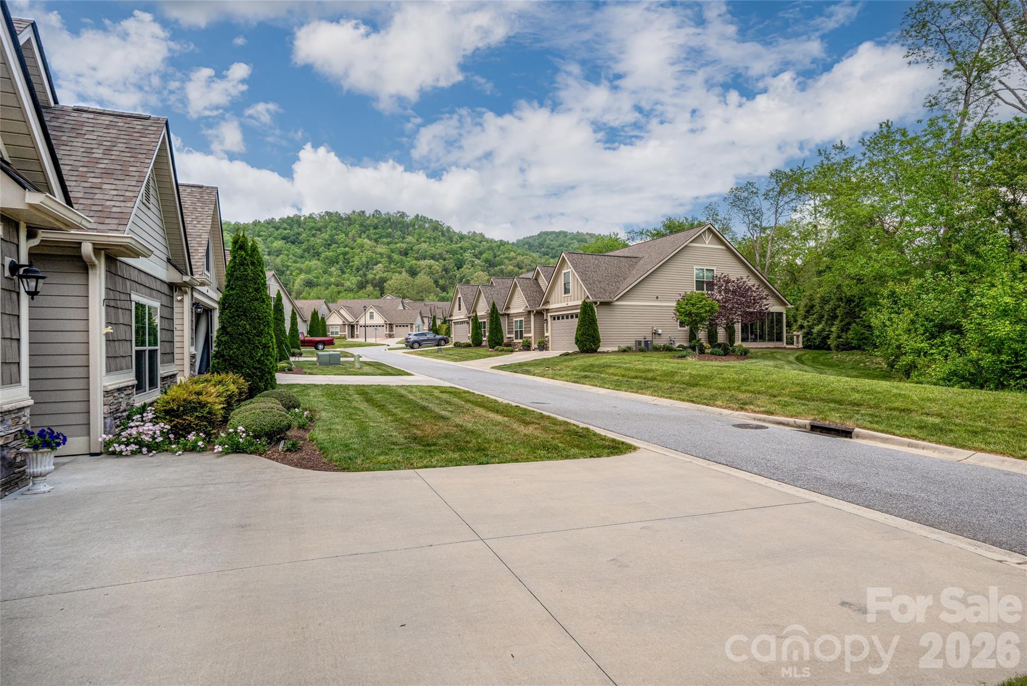 58 River Bend Lane Fletcher NC 28732