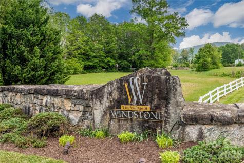 58 River Bend Lane Fletcher NC 28732