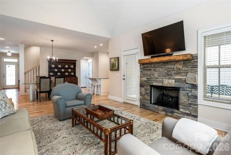 58 River Bend Lane Fletcher NC 28732