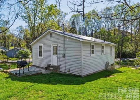 125 Lower Edgewood Road Candler NC 28715