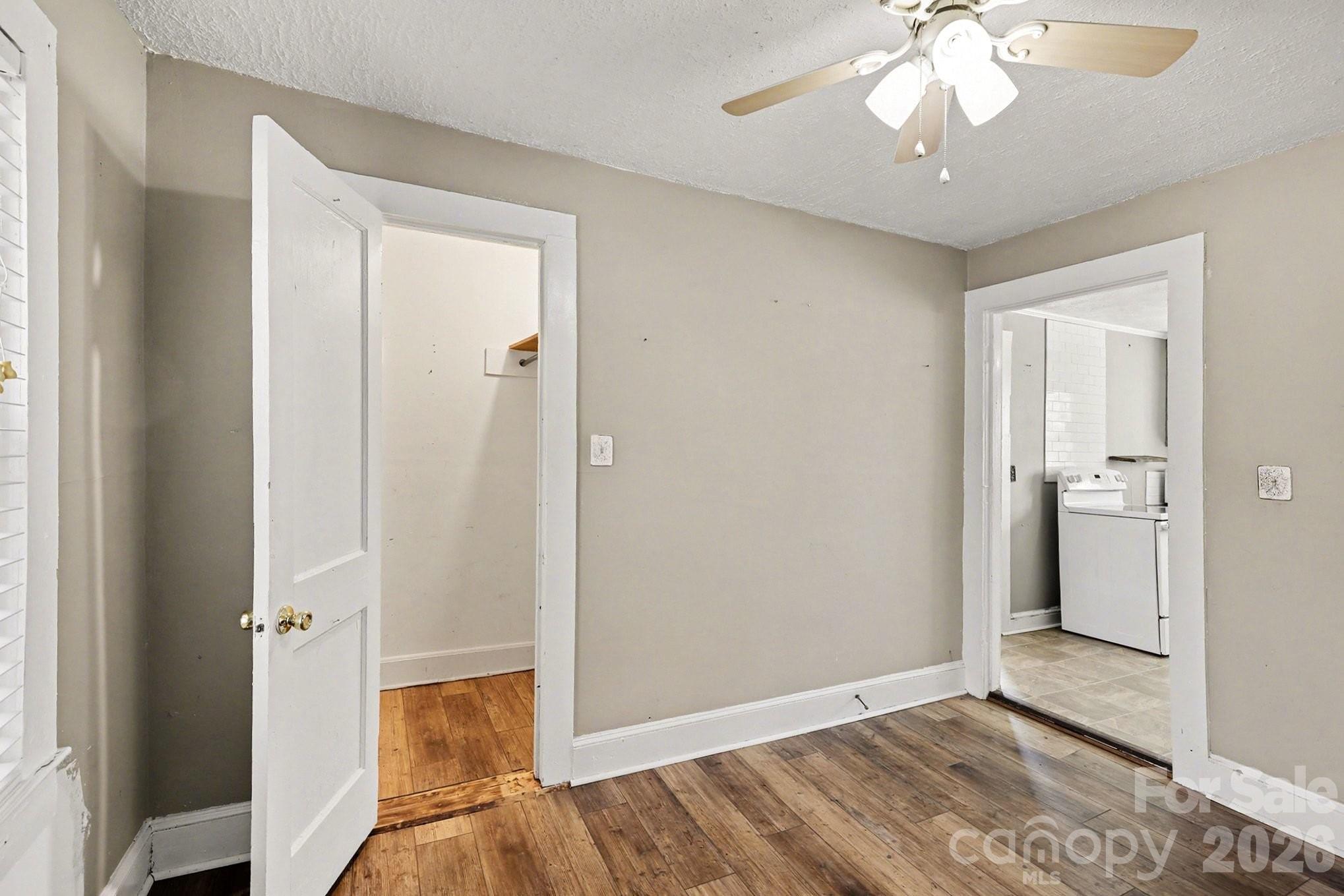 409 S Maple Street Dallas NC 28034