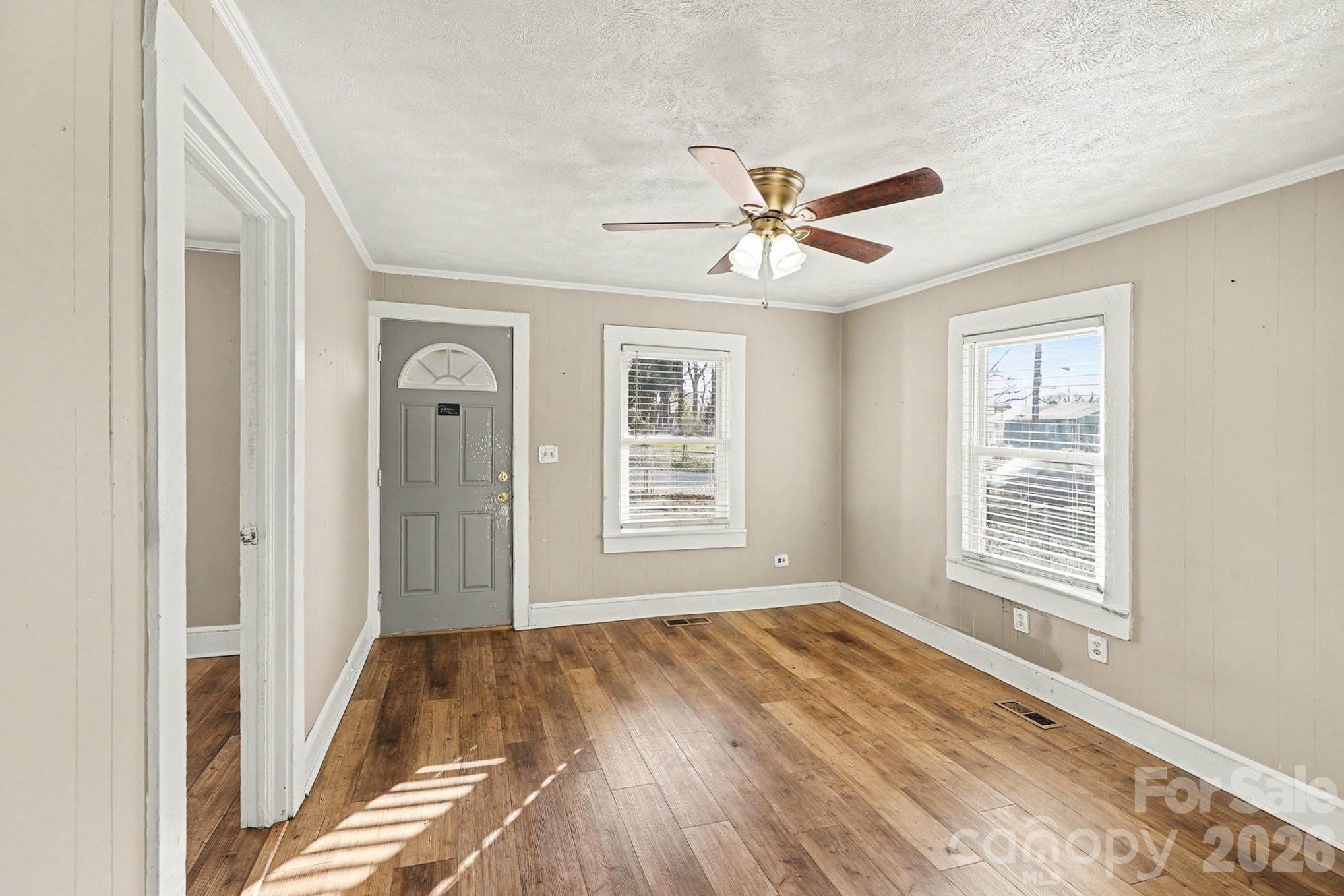 409 S Maple Street Dallas NC 28034