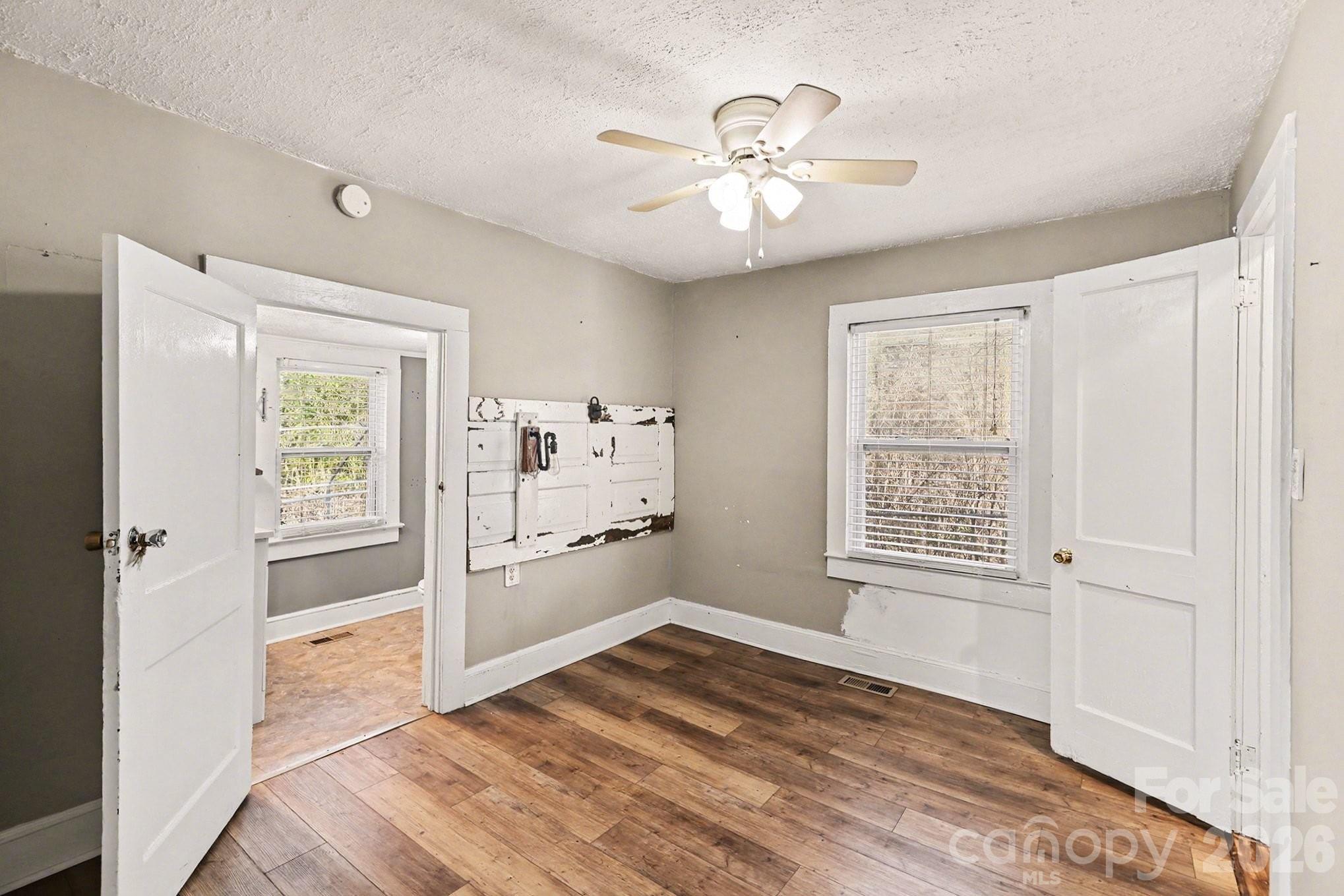 409 S Maple Street Dallas NC 28034